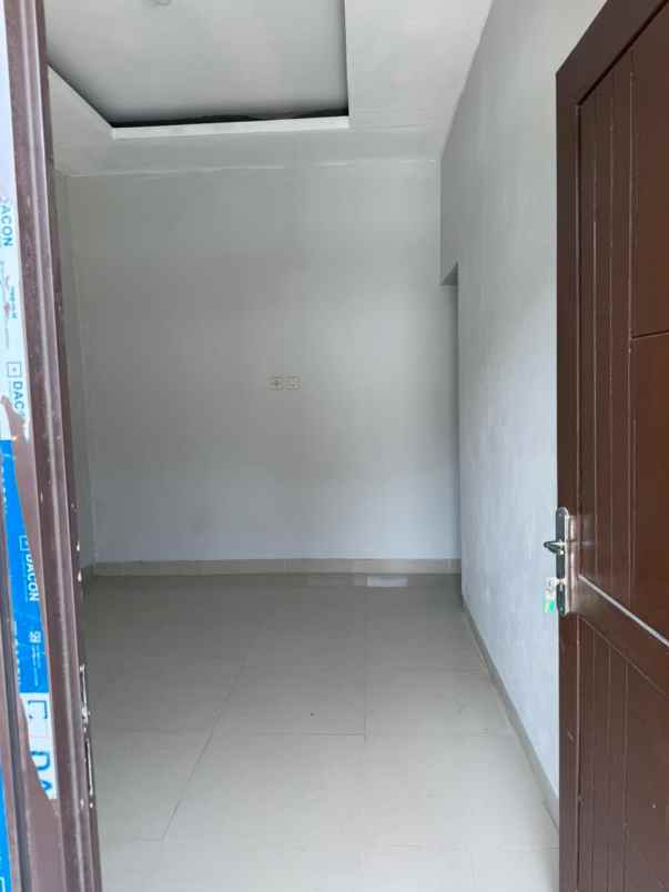 dijual rumah siap huni cilangkap tapos depok