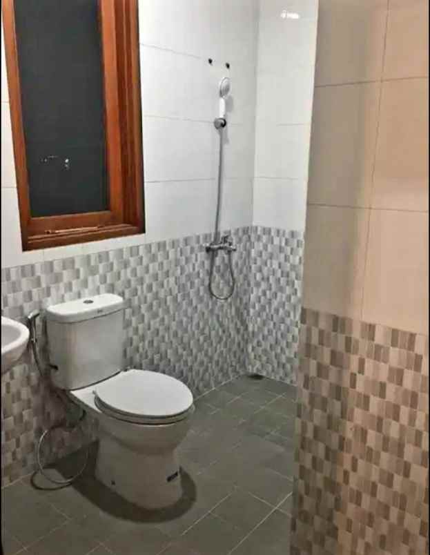 dijual rumah siap huni di bandung lokasi strategis