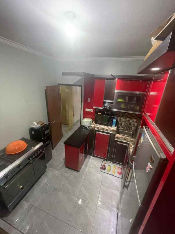 dijual rumah siap huni one gate system di cipageran