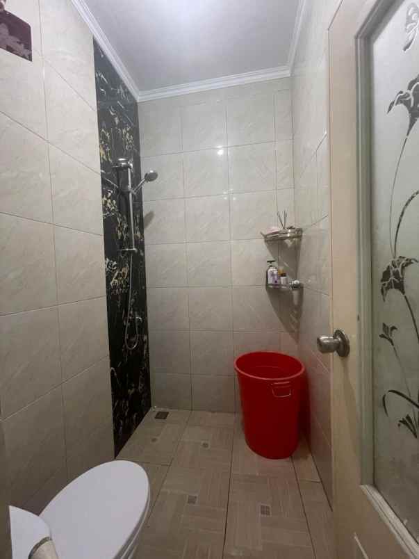 dijual rumah siap huni one gate system di cipageran