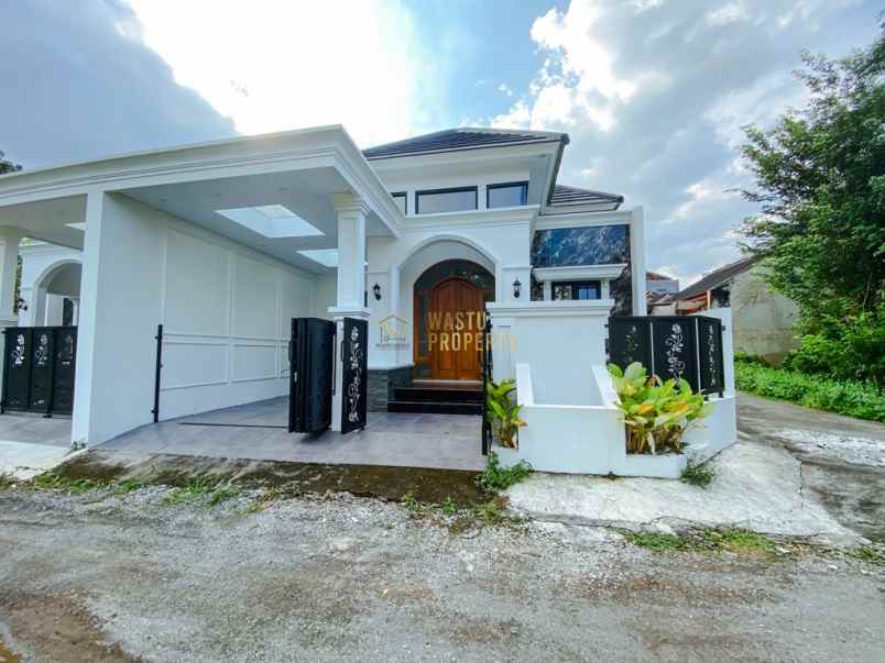 dijual rumah sukoharjo ngaglik