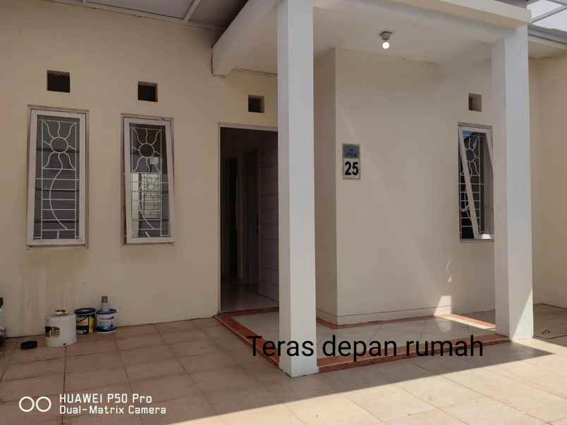 dijual rumah sukolilo dian regency