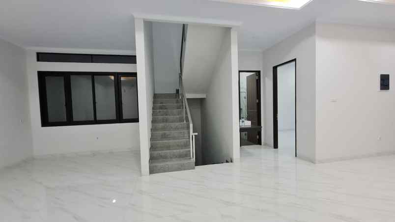 dijual rumah sunter agung sunter