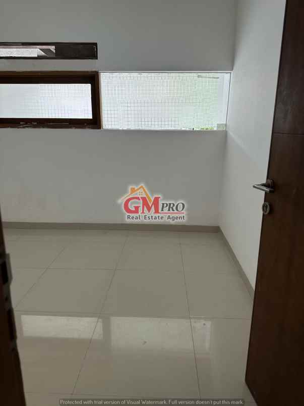 dijual rumah suryamas residence