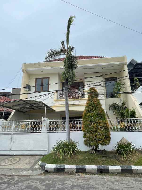 dijual rumah sutorejo prima indah