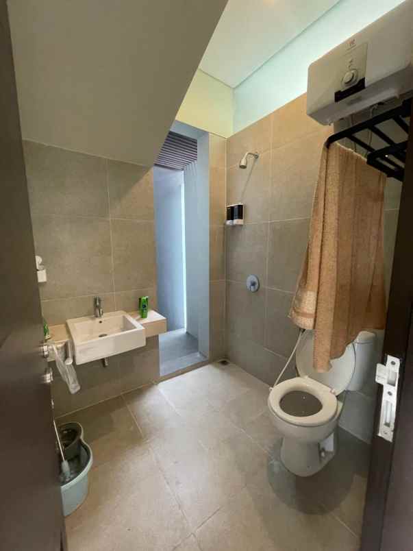 dijual rumah taman dayu