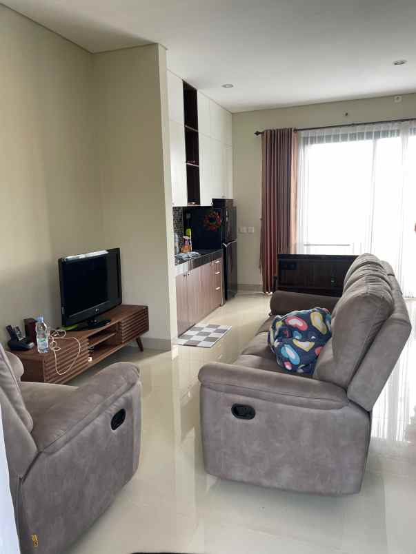 dijual rumah taman dayu