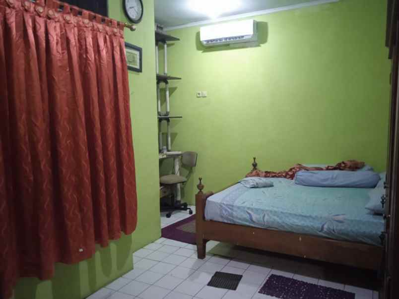 dijual rumah taman harapan baru