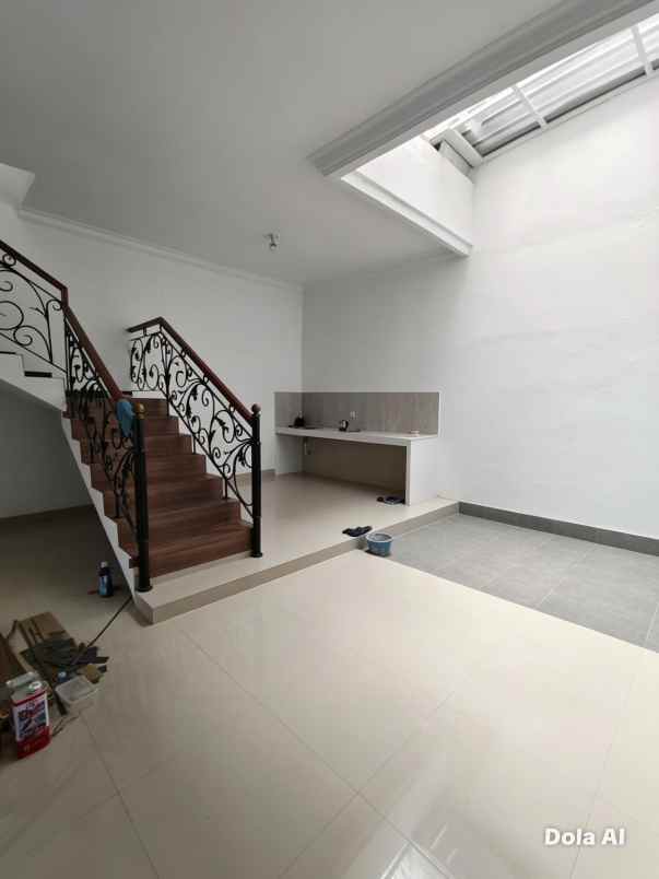 dijual rumah taman kopo indah 2