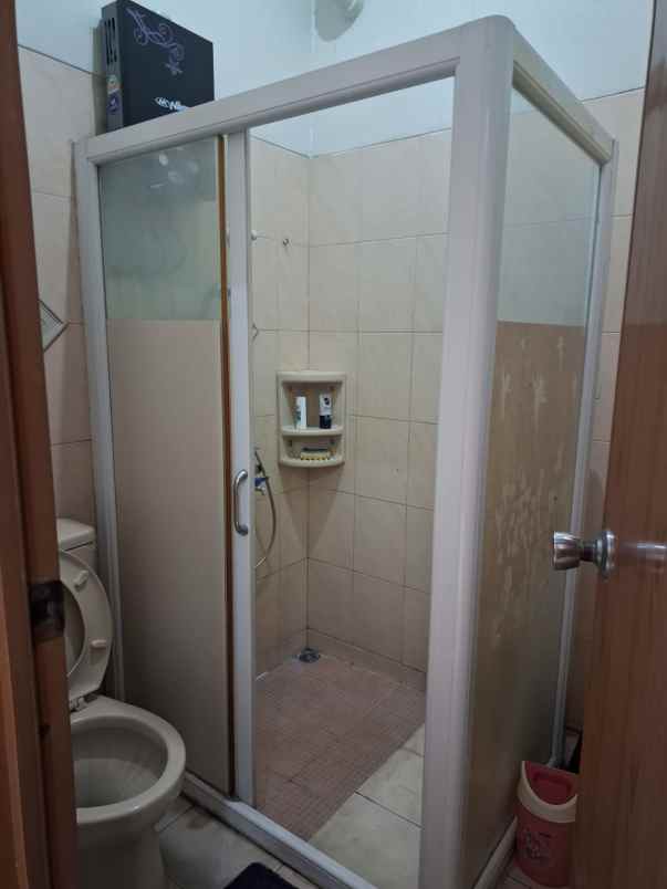 dijual rumah taman kopo indah 3