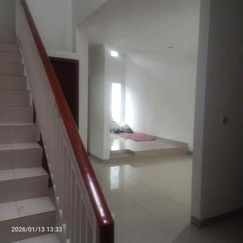 dijual rumah taman malaka selatan