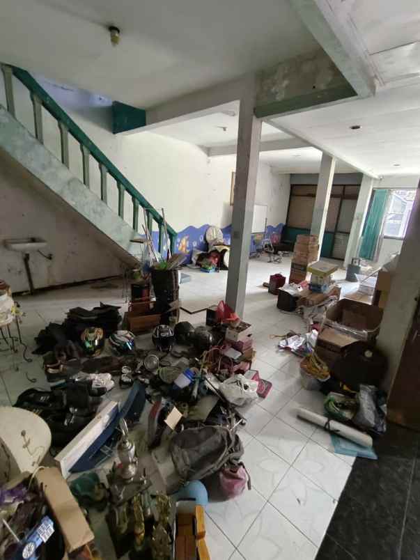 dijual rumah taman pondok indah