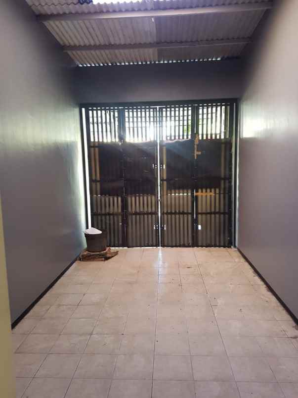 dijual rumah taman puspa raya citraland surabaya barat