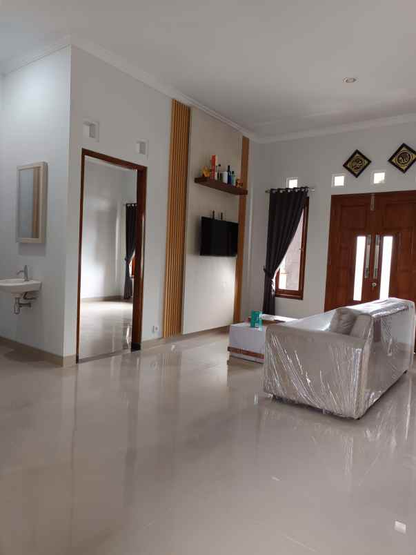 dijual rumah tamanmartani kalasan sleman