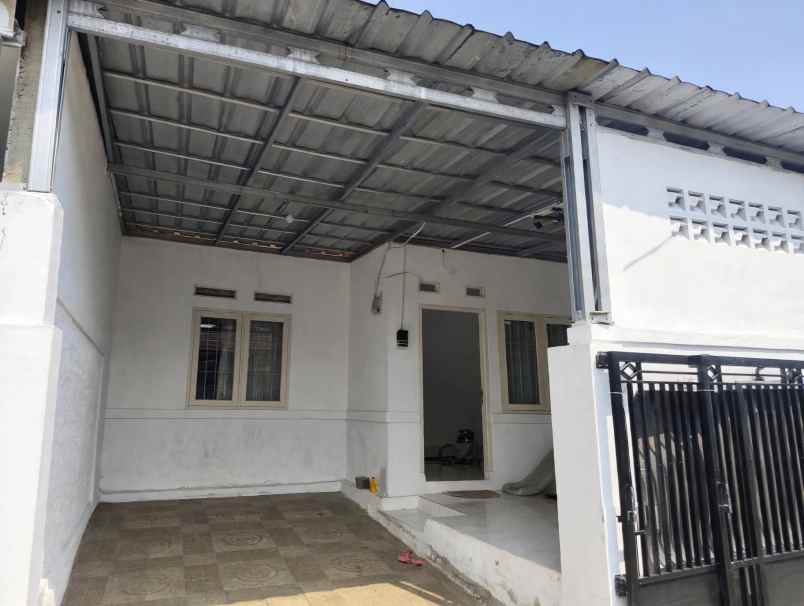 dijual rumah tamansari ciomas bogor