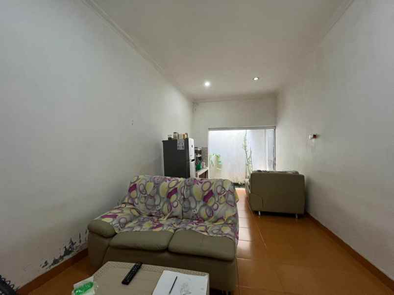 dijual rumah tambakan sinduharjo