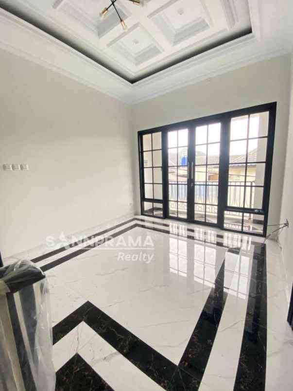 dijual rumah tanah baru