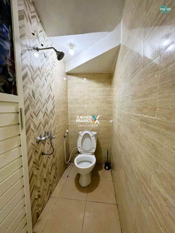 dijual rumah tenggilis timur