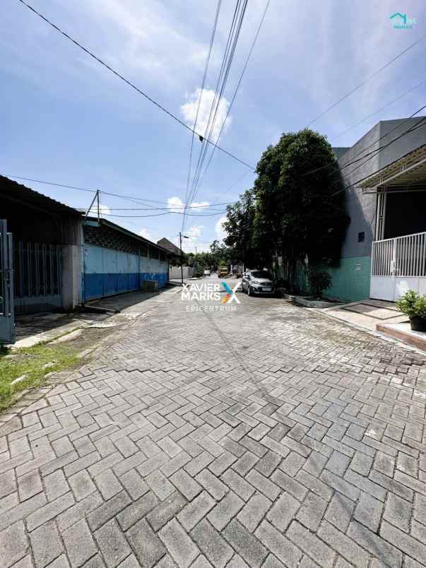 dijual rumah tenggilis timur