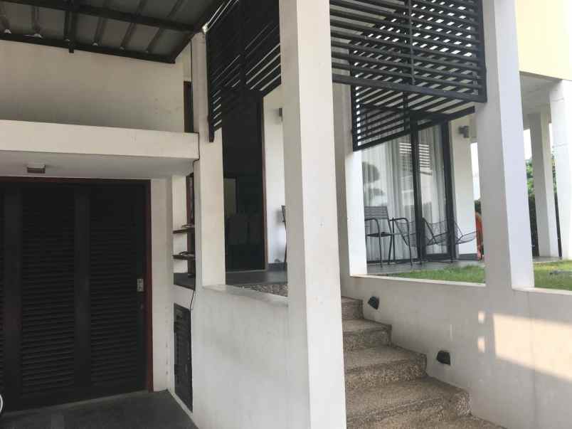 dijual rumah teras bintaro b7