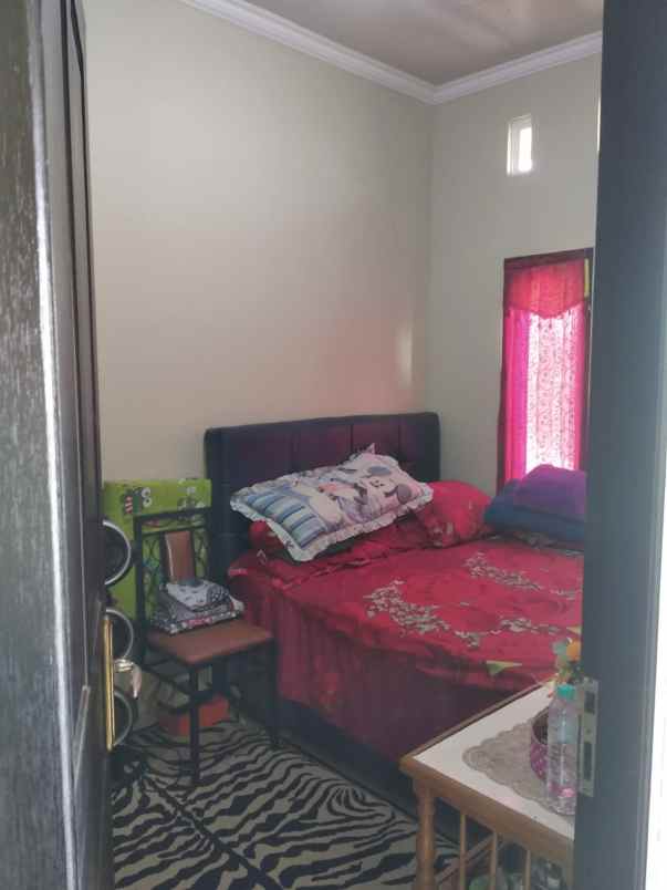 dijual rumah tingkat dicipinang muara jaktim