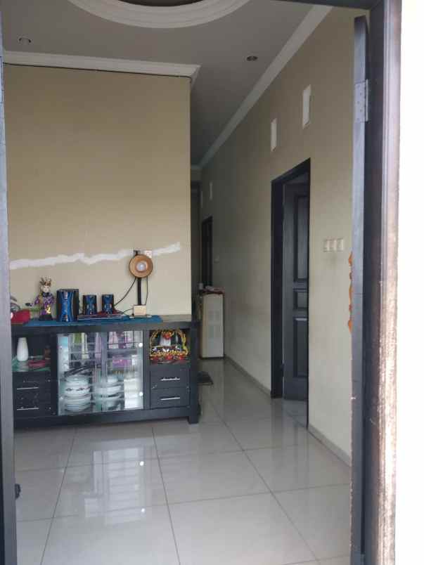 dijual rumah tingkat dicipinang muara jaktim