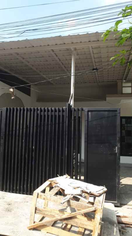 dijual rumah twr