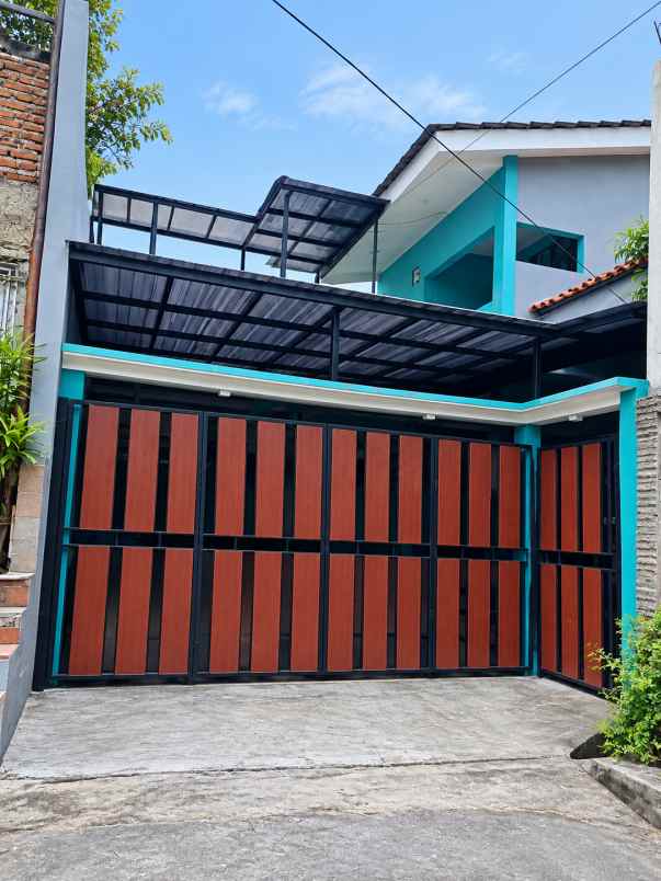 dijual rumah ulujami