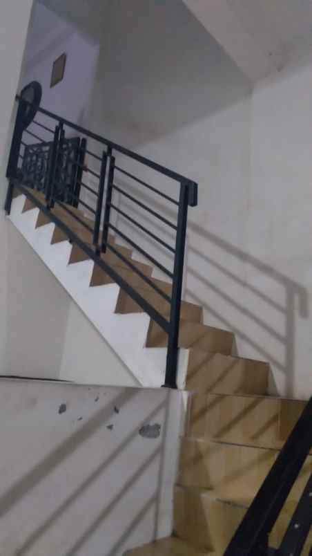 dijual rumah ulujami