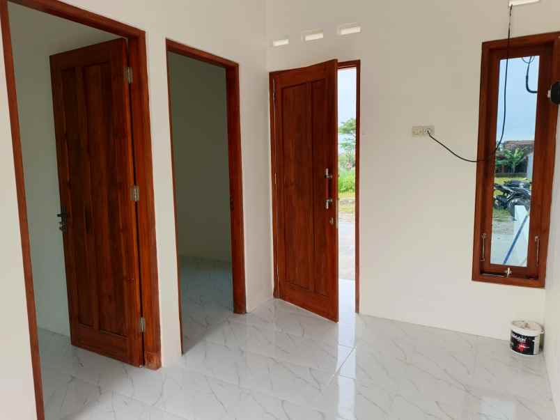 dijual rumah utara candi prambanan