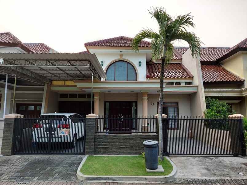 dijual rumah villa bukit mas