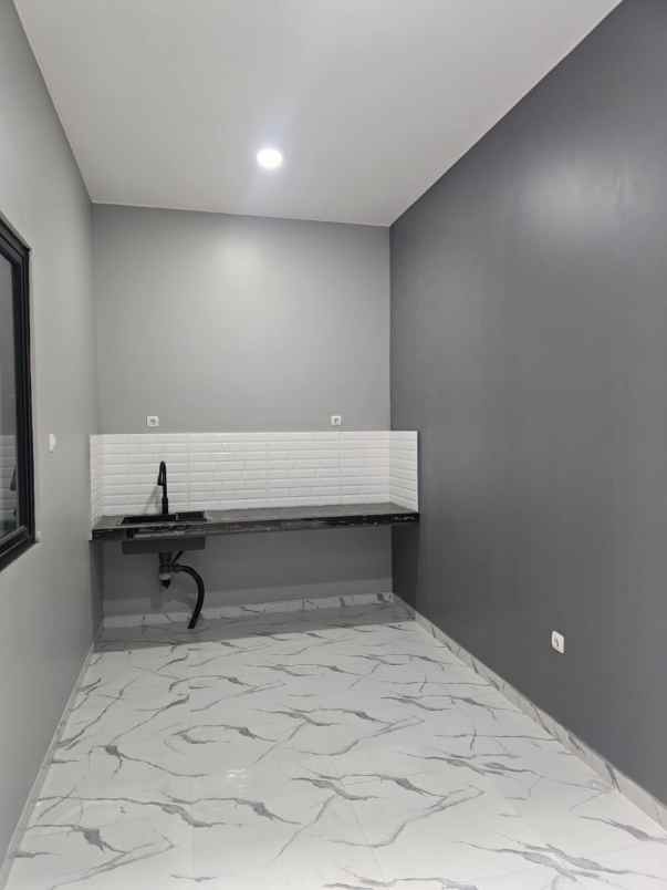 dijual rumah villa indah permai golden