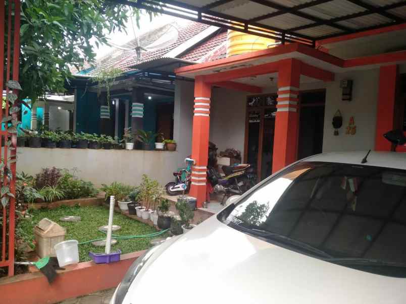dijual rumah villa pajajaran cileunyi