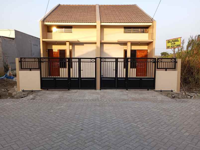 dijual rumah wage taman sidoarjo