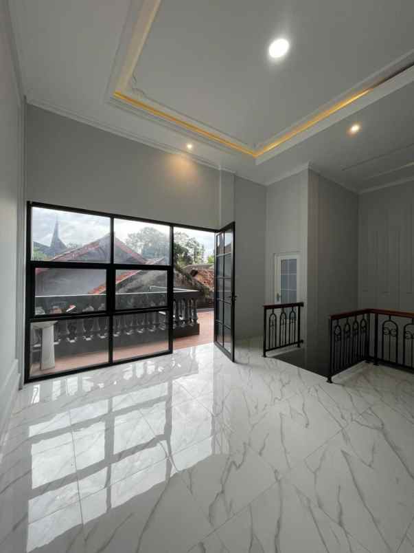 dijual rumah wedomartani ngemplak