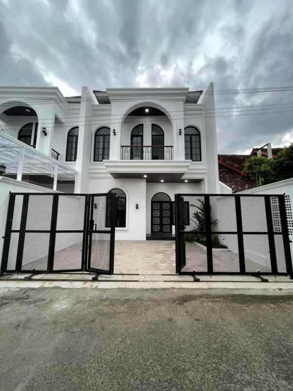 dijual rumah wedomartani ngemplak