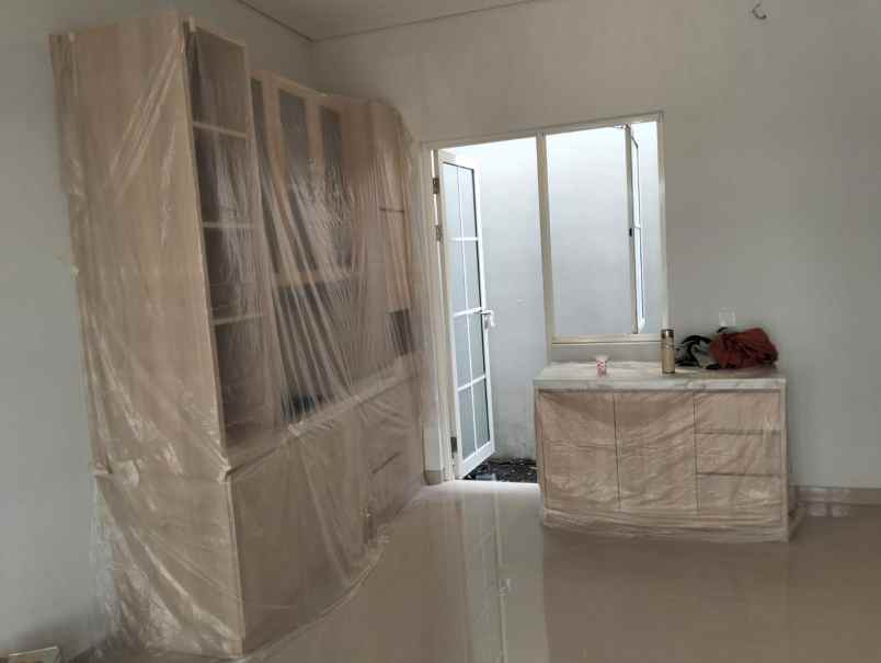 dijual rumah wisata bukit mas