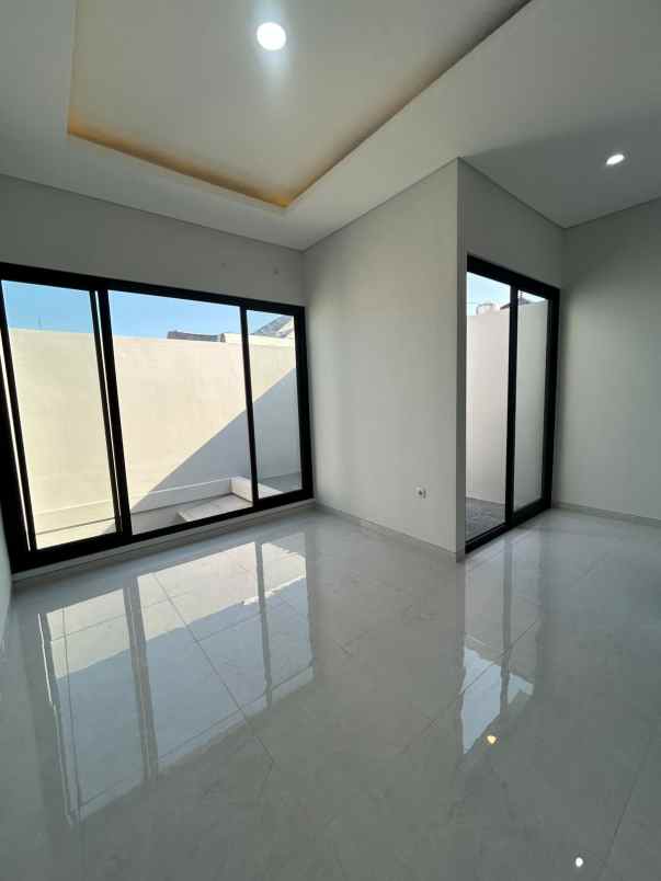 dijual rumah wisma mukti klampis