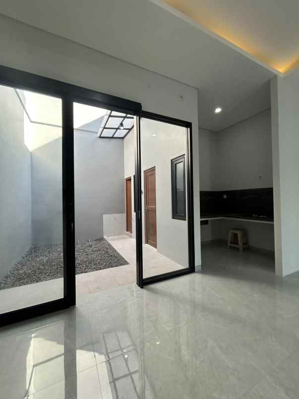 dijual rumah wisma mukti klampis