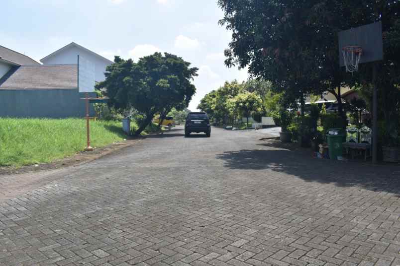 dijual tanah cluster kemang pratama regensi