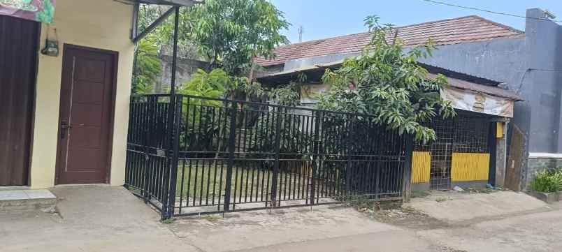 dijual tanah dan bangunan ruko dan cafe