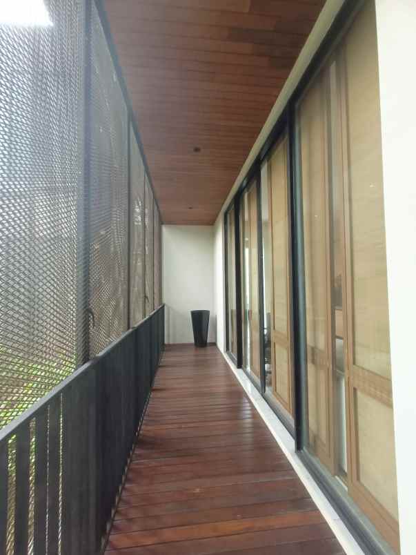 dijual tanah ex kantor pemasaran di bintaro