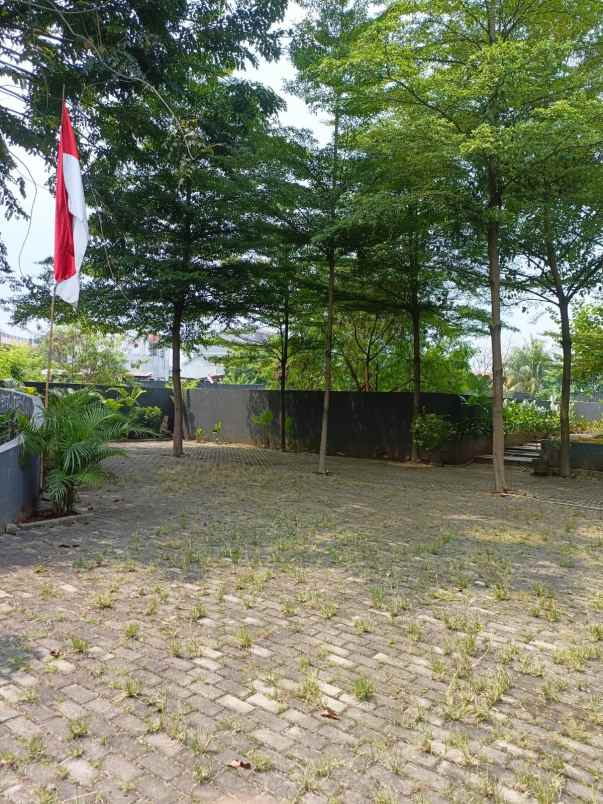 dijual tanah ex kantor pemasaran di bintaro