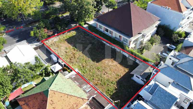 dijual tanah jalan raya puputan renon dekat bank bca