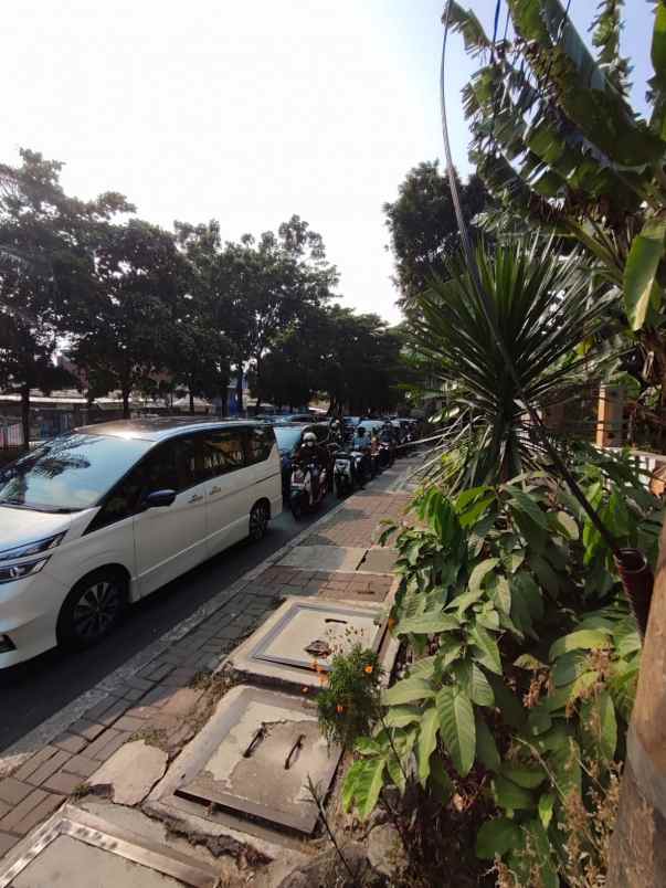 dijual tanah kedoya