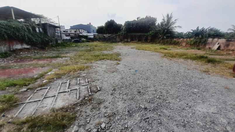 dijual tanah komplek perumahan green