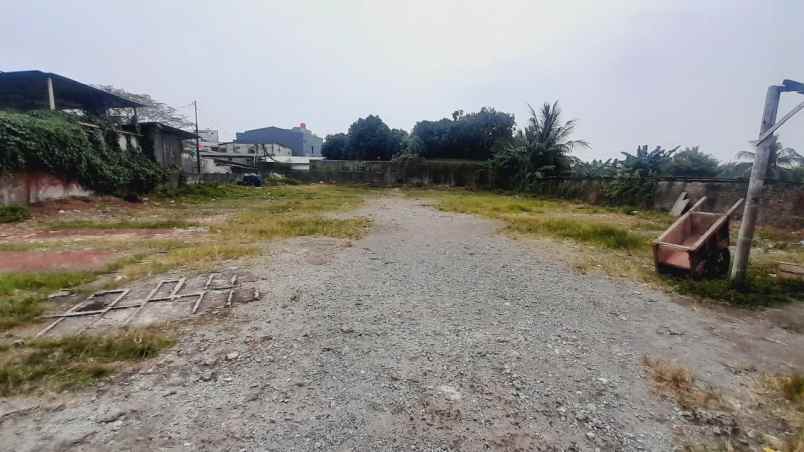 dijual tanah komplek perumahan green