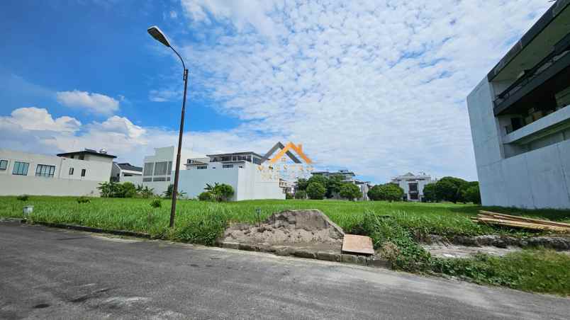 dijual tanah komplek taman malibu indah