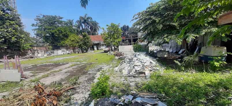 dijual tanah moh toha