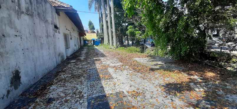 dijual tanah moh toha